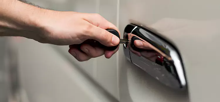 Why Choose Our Auto Locksmith Team in Lenexa, KS?